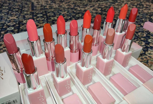 🔥 High Pigment Cream Lipstick – Bold Colors, Smooth Finish, All-Day Glam